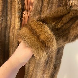 🌸Winter sale🌸 Authentic vintage muskrat fur coat